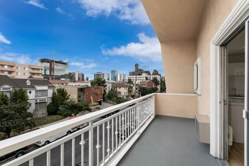 Patio/balcony*